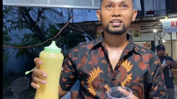5 Mantan Chef Banting Stir Jualan Kaki Lima
