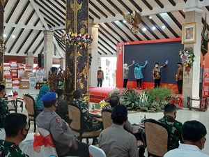 Mendagri Launching 26 Juta Masker di Kabupaten Malang