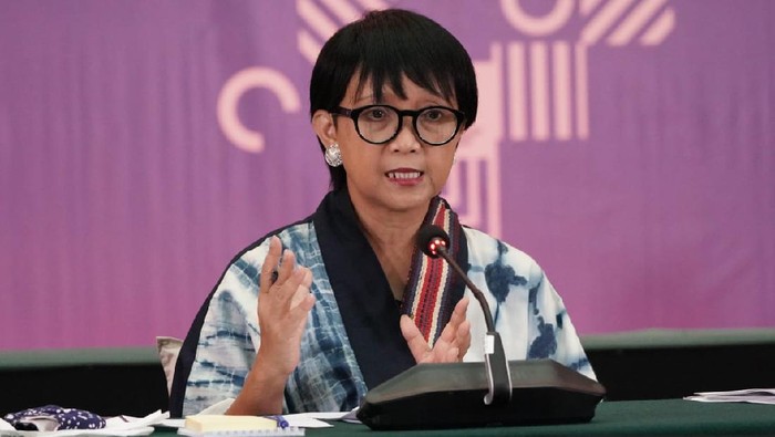 Menlu Retno Marsudi