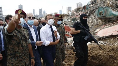 Presiden Prancis Kunjungi Lokasi Ledakan di Lebanon