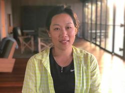 Cerita Cinta Manusia Rp 1.400 Triliun dengan Perempuan Sederhana