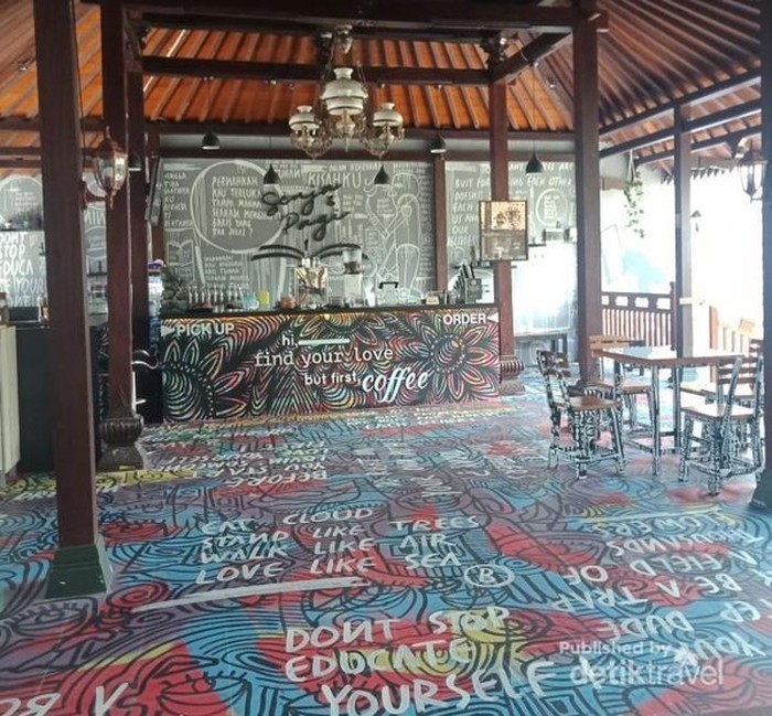 Rumah Senja dan Pagi