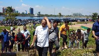 Padahal, fasilitas penunjang seperti tempat wudhu belum tersedia dengan baik.