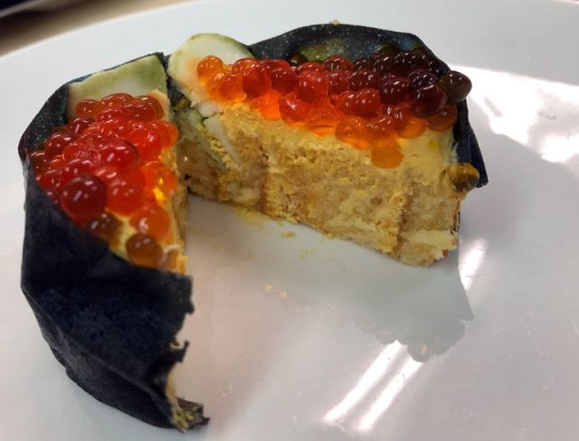 Sushi dan Onigiri Cake