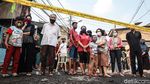 Puing-puing Sisa Kebakaran Pasar Timbul jadi Tontonan Warga