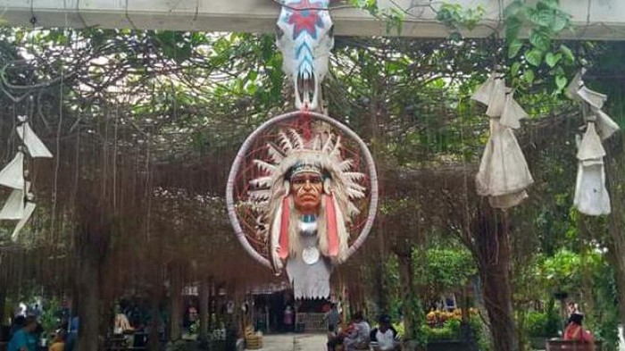 Bertamu ke Kampung Indian di Kediri