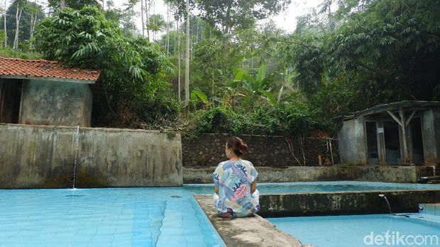 Hidden Place' Kolam Renang No Kaporit