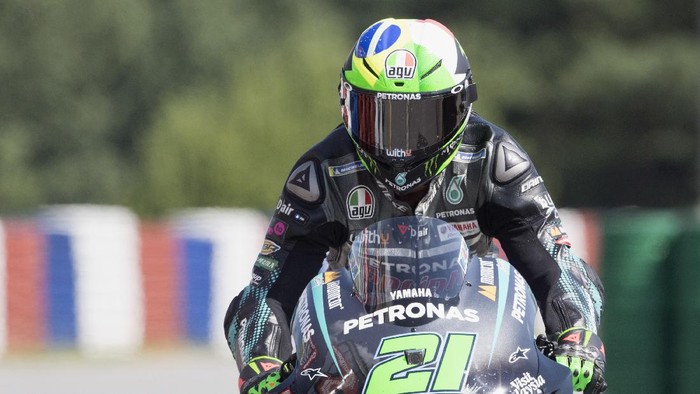 BRNO, CZECH REPUBLIC - AUGUST 07:  Franco Morbidelli of Italy and Petronas Yamaha SRT  returns in box during the MotoGP Of Czech Republic - Free Practice at Brno Circuit on August 07, 2020 in Brno, Czech Republic. (Photo by Mirco Lazzari gp/Getty Images)