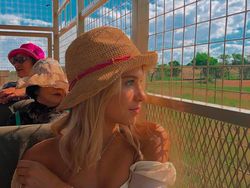 Remaja Cantik Ini Anak Bungsu Bill Gates