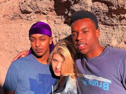 Remaja Cantik Ini Anak Bungsu Bill Gates