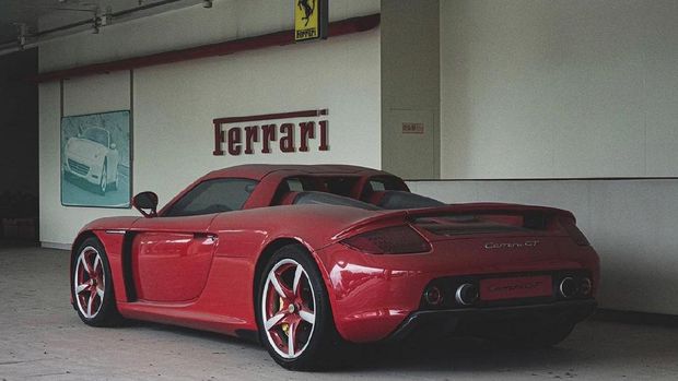 Porsche Carrera GT