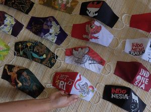 Melihat Pernak-Pernik Merah Putih Jelang HUT RI