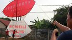 Melihat Pernak-Pernik Merah Putih Jelang HUT RI