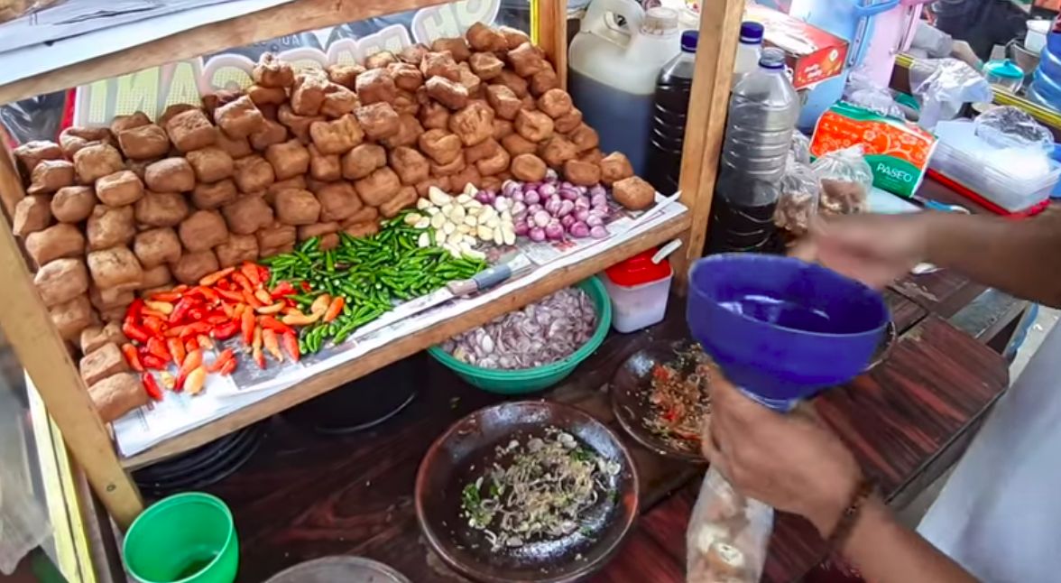 Rekomendasi tahu gejrot pedas