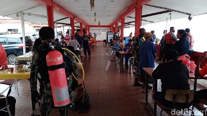 Tim SAR gabungan masih mencari WN Amerika yang hilang di perairan Ambon.
