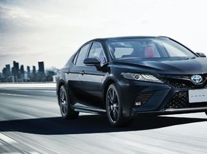 Toyota Camry Berdandan di Ultah Ke-40