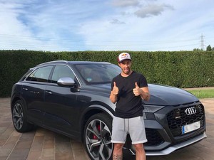 Dovizioso Angkat Dua Jempol, Pamer Monster Baru Penghuni Garasi