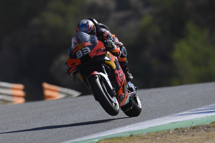 JEREZ DE LA FRONTERA, SPAIN - JULY 15:  Brad Binder of Germany and Red Bull KTM Factory Racing  lifts the front wheel during the MotoGP tests at the Circuito de Jerez on July 15, 2020 in Jerez de la Frontera, Spain. (Photo by Mirco Lazzari gp/Getty Images)