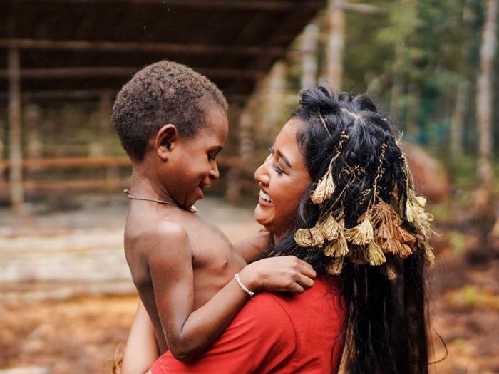 Claresta Taufan dan Kisah Jatuh Hatinya pada Papua