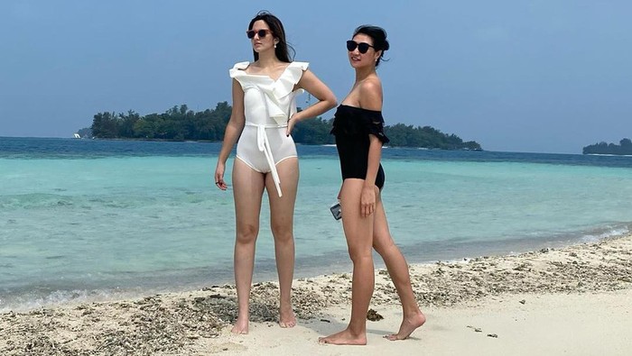 Nia Ramadhani Nia Ramadhani