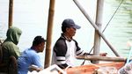 Potret Para Pemancing Abaikan Protokol Kesehatan