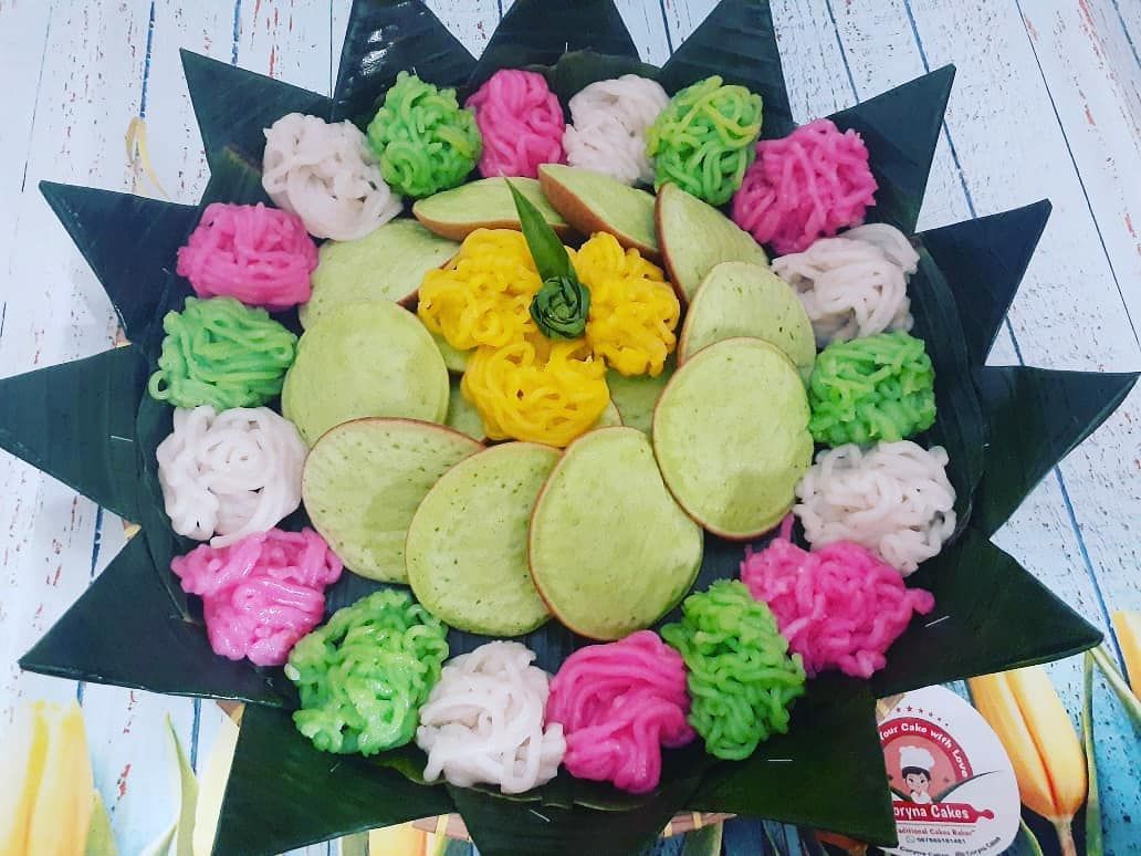 Tampil Modis Di Sini Bisa Beli Tumpeng Kue  Basah  yang Cantik