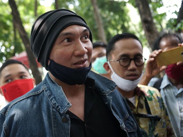 Anji Santai Penuhi Panggilan Polisi