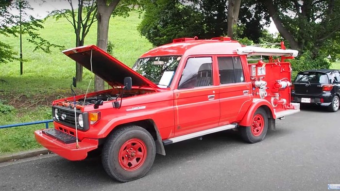 Damkar Toyota Land Cruiser Damkar Toyota Land Cruiser