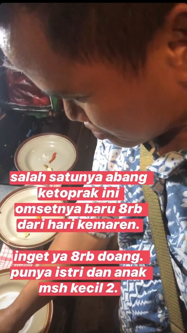 gerakan jajan di pedagang gerobak