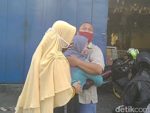 Jerit Tangis Ibu Korban di Rekonstruksi Pembunuhan Sepasang Kekasih Sadis