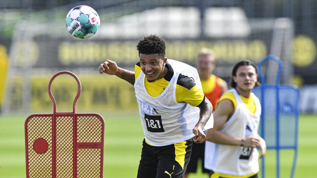 Jadon Sancho mengaku masih sering telat datang latihan karena punya masalah tidur. (Foto: AP/Martin Meissner)