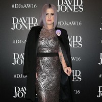 Kelly Osbourne pernah jadi member aplikasi kencan berbayar pada 2015. Hal itu terungkap setelah profilnya pada akun aplikasi tersebut bocor di Instagram. Foto: Getty Images