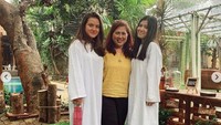 Unggahan Marsha Aruan ini pun bikin heboh. Banyak yang menanyakan apa agama Marsha Aruan. Foto: Instagram