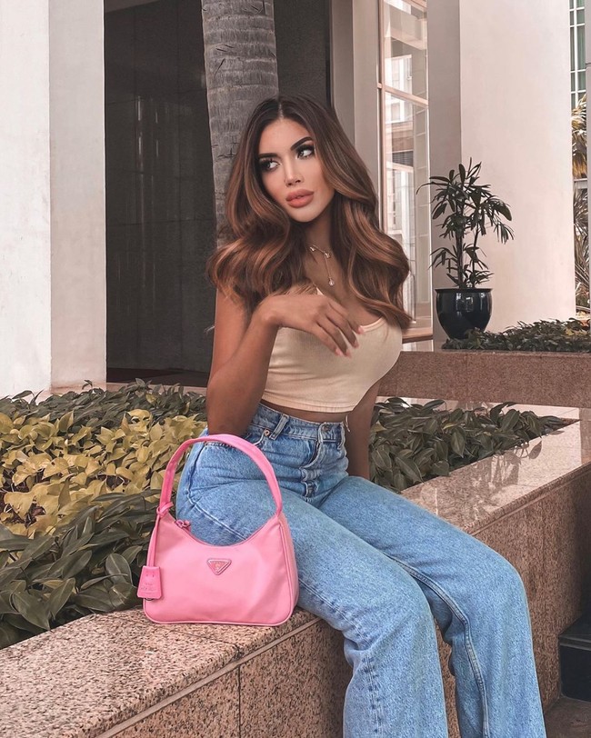 Motivasi Millendaru mengikuti kontes kecantikan ini untuk menunjukkan bahwa wanita transgender atau transpuan juga bisa berprestasi. Foto: Instagram/@millencyrus