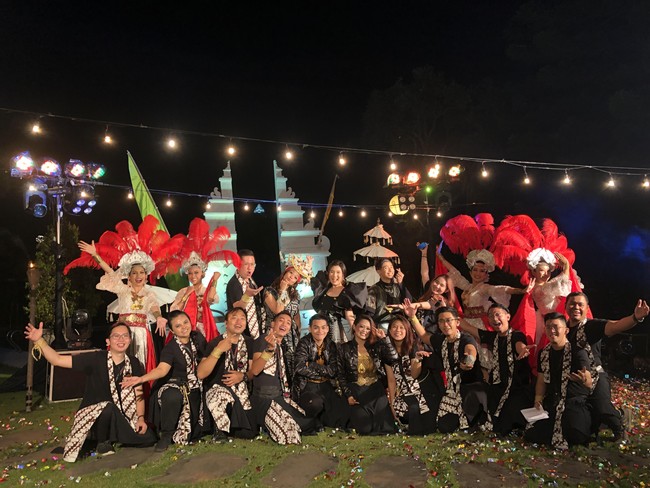 Wolipop pun mewawancarai Patricia mengenai ulang tahunnya yang menjadi atensi netizen ini. Dalam pesta ulang tahun bertema broadshow, wanita muda itu mengajak tamunya menikmati perayaan ulang tahunnya secara online. Acara ulang tahun tersebut digelar pada pukul 17.00-19.00 WIB dan menggunakan Zoom premium dengan menggundang kurang-lebih 400 orang. Foto: dok. Patricia Mayoree.