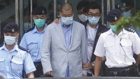 Dilansir dari CNN Indonesia, Jimmy ditangkap atas tuduhan melakukan kolusi dengan kekuatan asing. AP Photo.