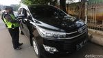 Hari Ini Sanksi Tilang Ganjil Genap Mulai Diterapkan