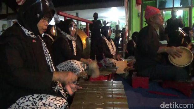 Seblang Bakungan