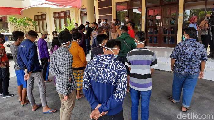 6 Oknum Anggota PSHT Ditetapkan Tersangka Perusakan Puluhan Rumah di Situbondo