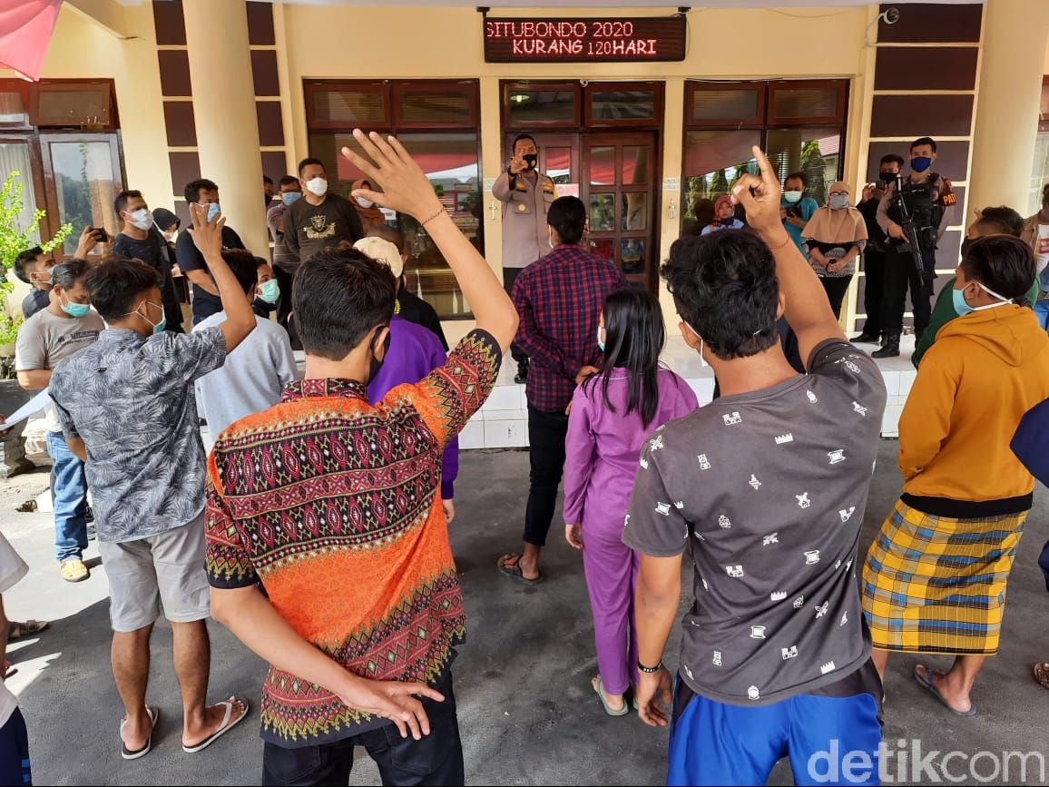 6 Oknum Anggota PSHT Ditetapkan Tersangka Perusakan Puluhan Rumah di Situbondo