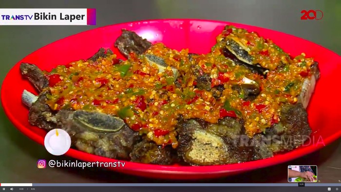 Bikin Laper! Iga Penyet dan Soto Betawi yang Endol Banget Bikin Laper! Iga Penyet dan Soto Betawi yang Endol Banget