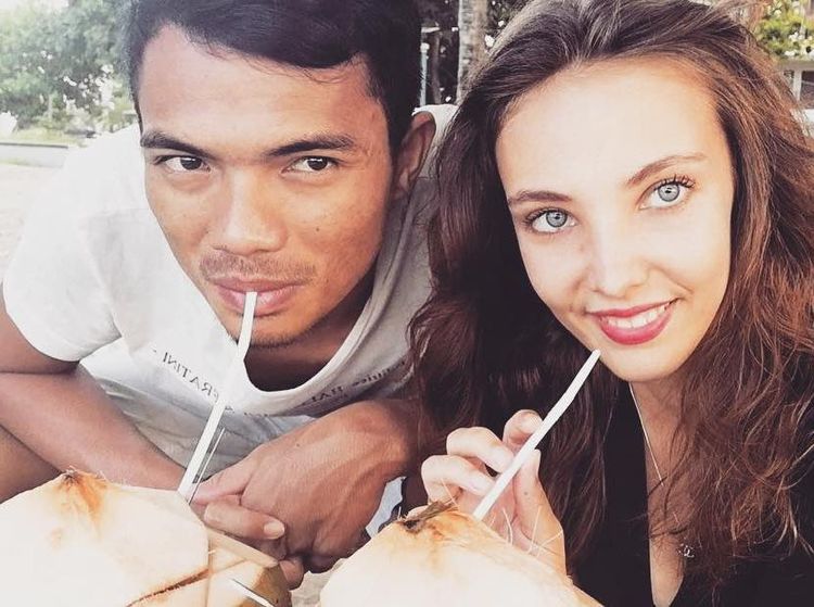 Kulineran Danil Gustian, Nelayan Minang yang Nikahi Bule Prancis