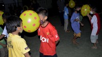Meski di tengah wabah virus COVID-19 sejumlah warga di daerah tersebut mulai menggelar perlombaan menyambut HUT ke-75 Kemerdekaan Republik Indonesia dengan tetap menjalankan protokol kesehatan.