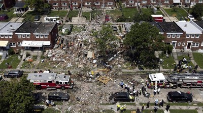 Foto-foto Kerusakan Imbas Ledakan Besar di Baltimore AS