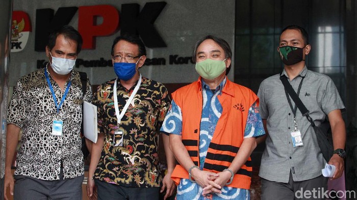 Direktur dan Komisaris JECO Group Hong Artha John Alfred diperiksa KPK. Hong Arta diperiksa dalam kasus suap proyek di Kementerian PUPR tahun anggaran 2016.