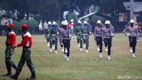 Mereka berlatih bersama TNI dan Polri di kawasan Cibubur, Jakarta Timur, Selasa (11/8/2020).
