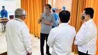 Presiden Joko Widodo (Jokowi) meninjau fasilitas dan kapasitas produksi vaksin COVID-19 di Bio Farma, Bandung, Jawa Barat, Selasa (11/8/2020). Istimewa/Dok. Biro Pers Sekretariat Presiden.