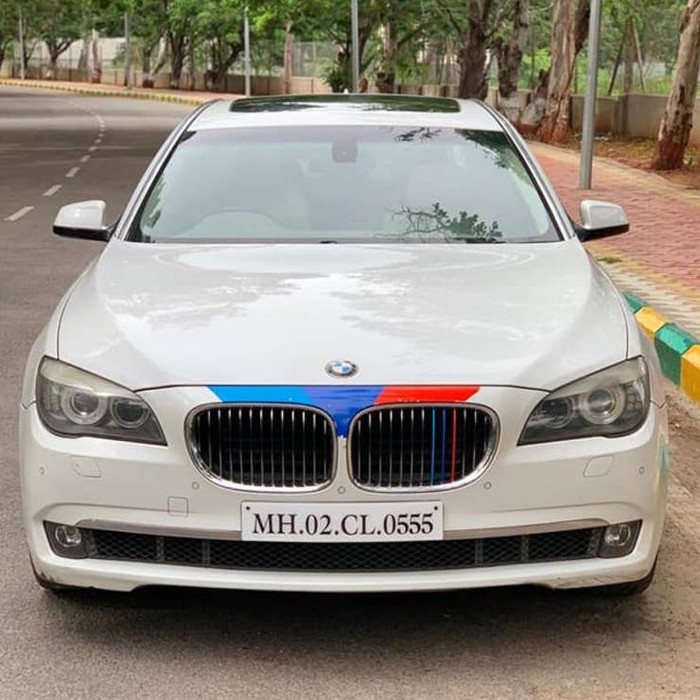 Mobil Mewah Shahrukh Khan Dijual