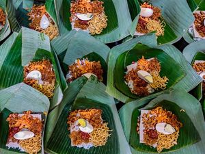 Asal Usul Nasi Jinggo, Nasi Kucing dari Bali Pemadam Kelaparan!