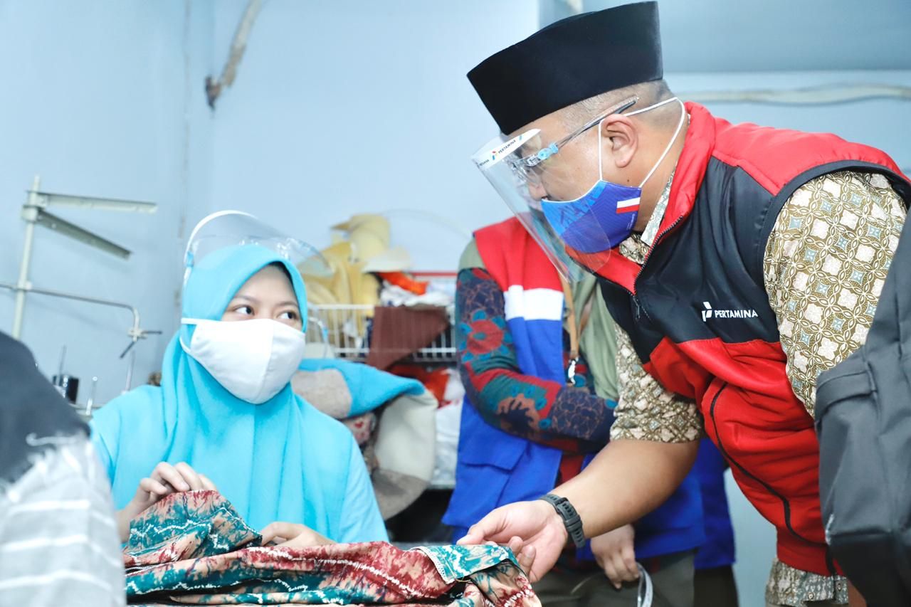 Nia Fitriati (27 tahun) salah satu warga Panti Sosial Bina Netra Rungu Wicara Cahaya Batin, Cawang , Jakarta Timur.